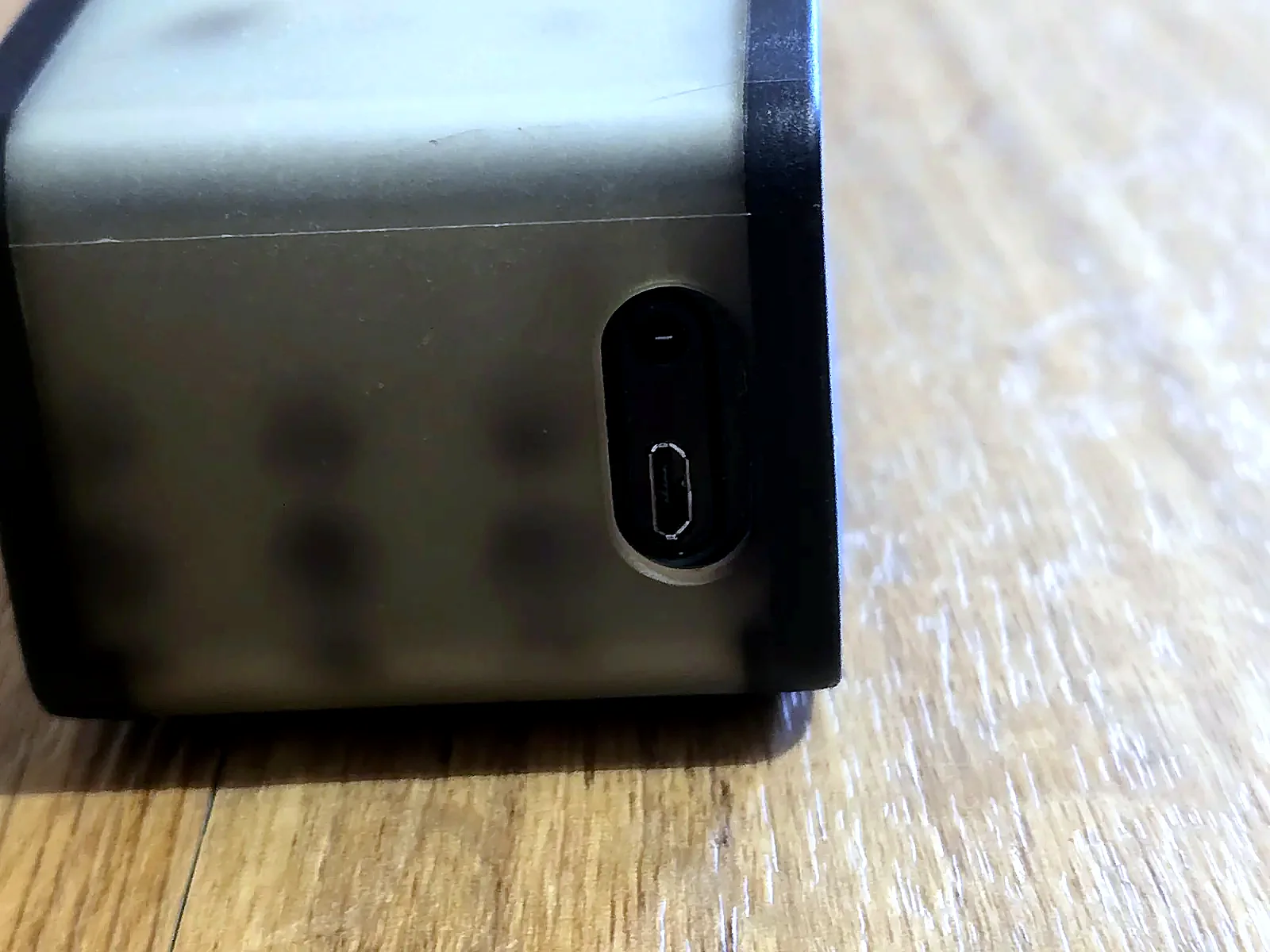 Anschlussseite des Bose SoundLink Mini II